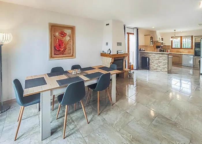 Pet Friendly In * Pouzols-Minervois